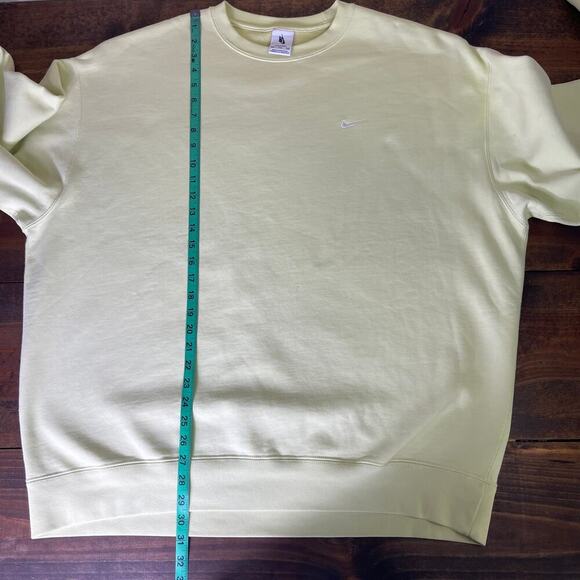 Nike Solo Swoosh Men's Fleece Crew Sweatshirt Yellow Neon XXL Tall DX1361-331 - Picture 11 of 11